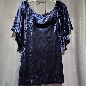 Brand: La Femme Size: 5 Color: Navey blue